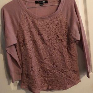 Quarter sleeve, light purple light sweater